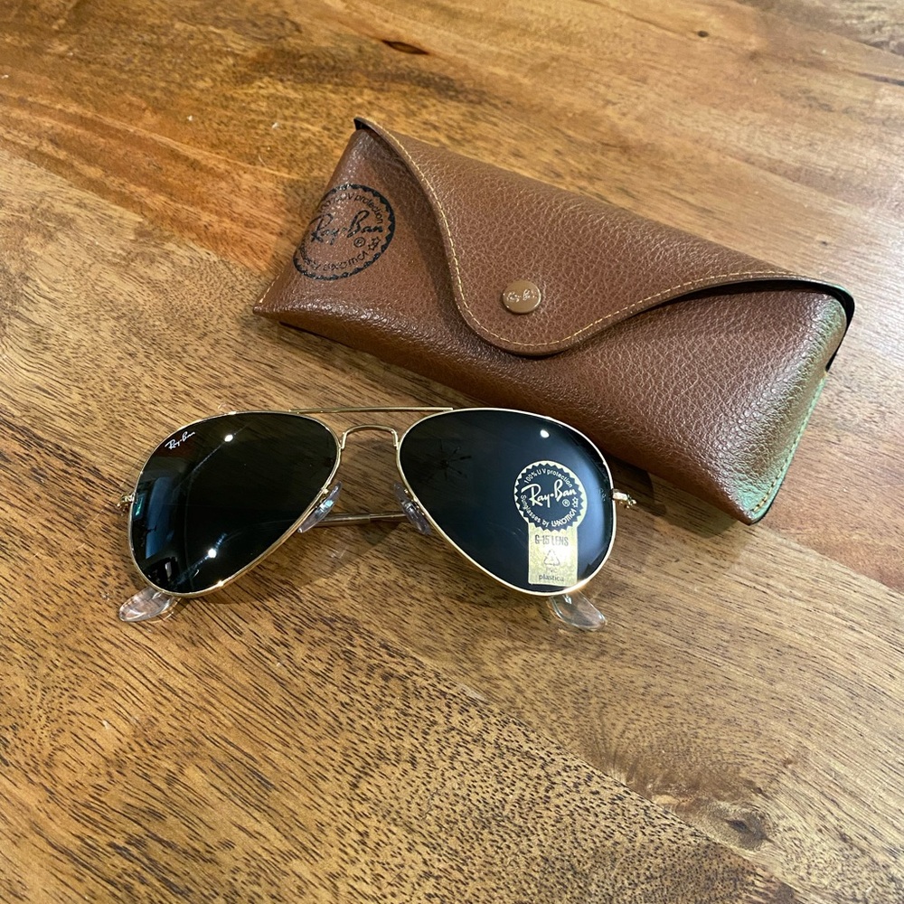 Ray-Ban Gold Aviator Sunglasses with Brown Case